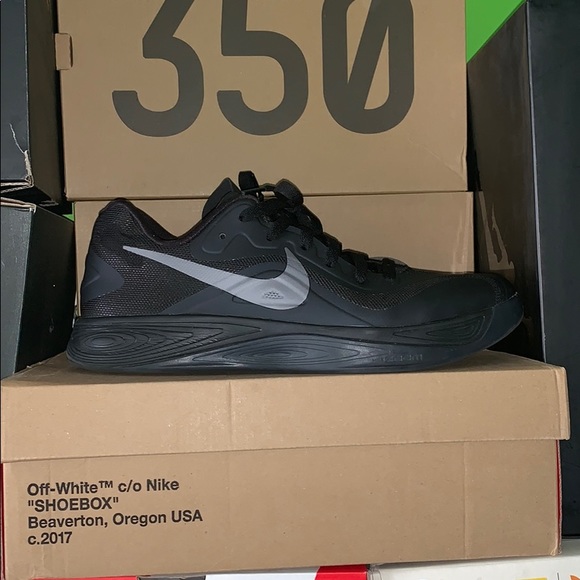 Nike basketball shoes - Picture 2 of 8